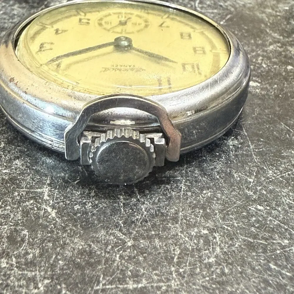 Vintage Ingersoll Yankee Pocket Watch USA 1940’s Non-working Steampunk Repair